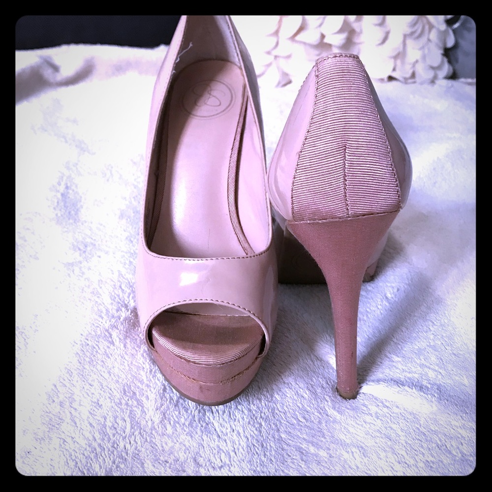 Size 6 pink Jessica Simpson platform